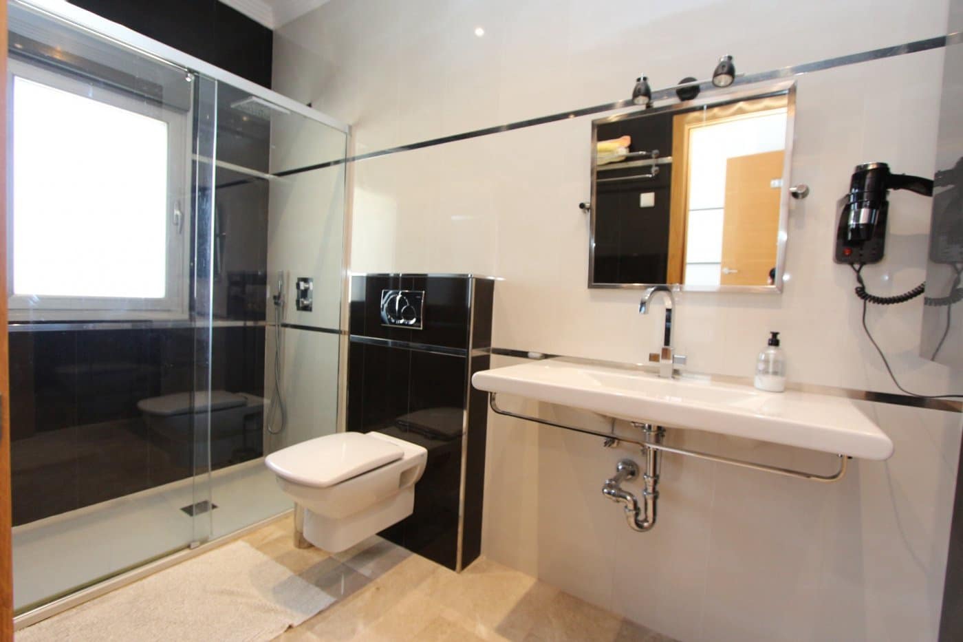 6 bedroom Villa for sale in Benissa with pool - € 1,999,999 (Ref: 8661145)