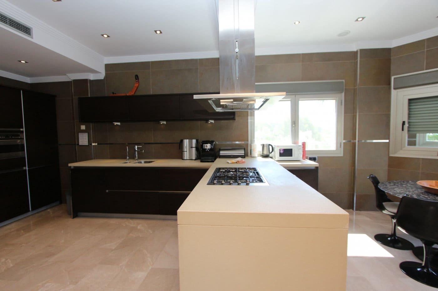 6 bedroom Villa for sale in Benissa with pool - € 1,999,999 (Ref: 8661145)