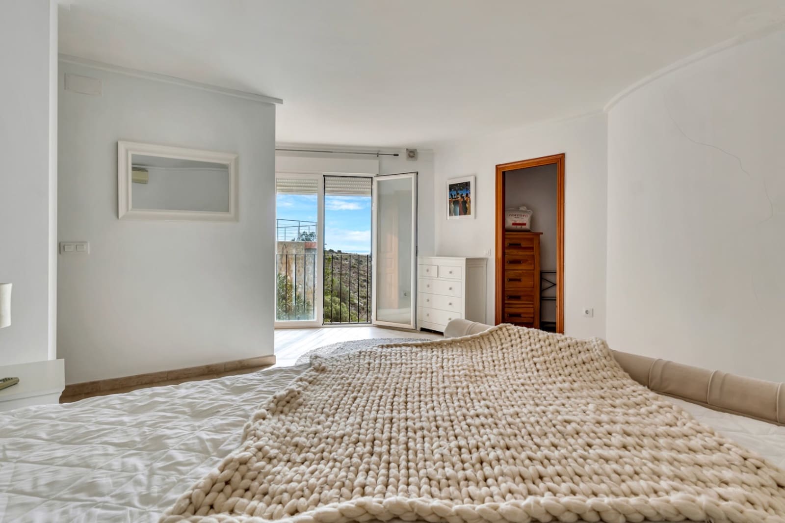 5 sypialnia Willa na sprzedaż w Cumbre del Sol z basenem garażem - 1 195 000 € (Ref: 8718320)