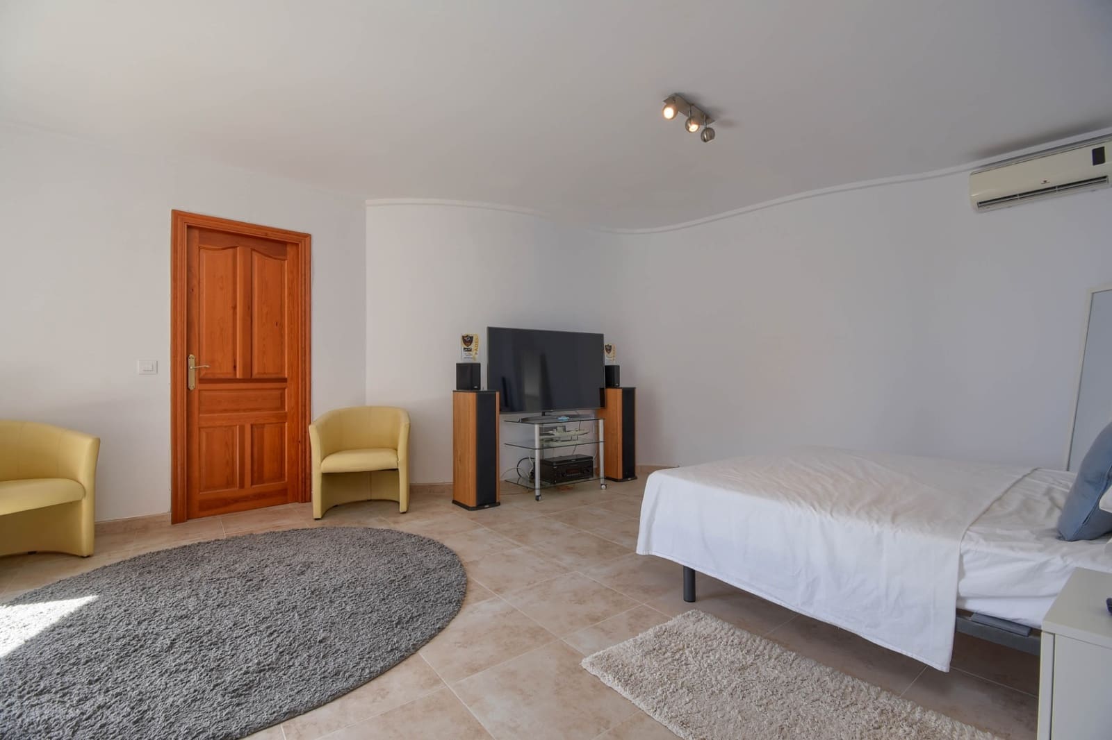 5 sypialnia Willa na sprzedaż w Cumbre del Sol z basenem garażem - 1 195 000 € (Ref: 8718320)