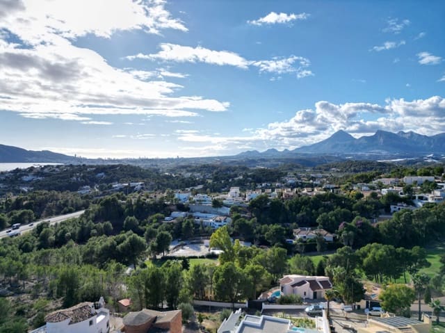 Chalet de 4 habitaciones en Altea la Vella, Altea en venta con piscina garaje - 850.000 € (Ref: 8774504)