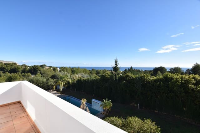 Chalet de 4 habitaciones en Altea la Vella, Altea en venta con piscina garaje - 850.000 € (Ref: 8774504)