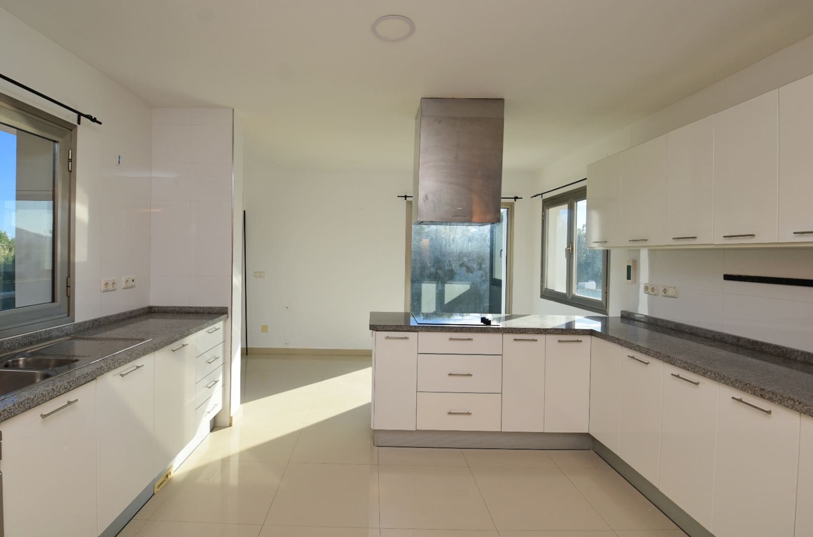 Chalet de 4 habitaciones en Altea la Vella en venta con piscina garaje - 850.000 € (Ref: 8774504)