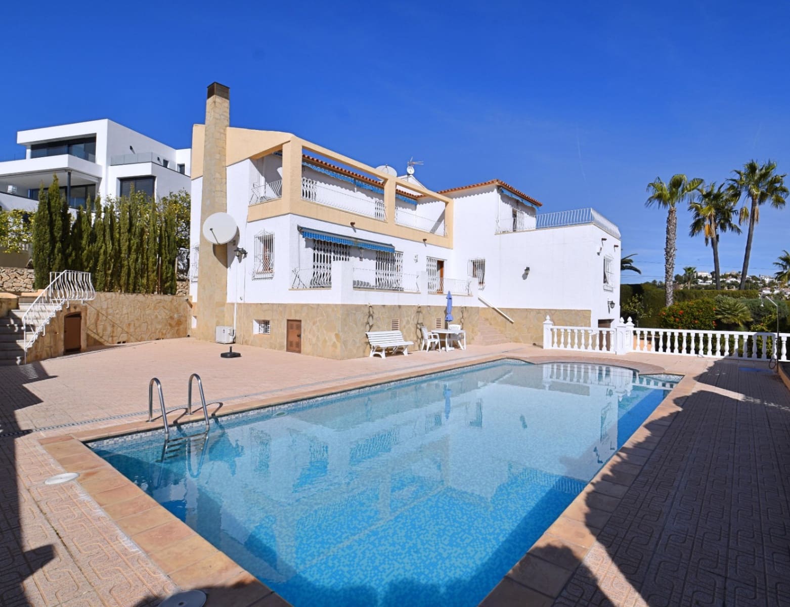7 soveværelse Villa til salg i Calpe / Calp med swimmingpool garage - € 895.000 (Ref: 8839910)