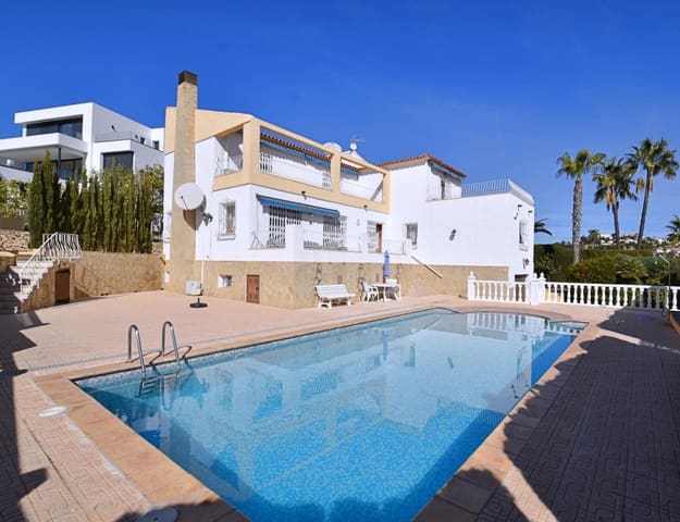 7 soveværelse Villa til salg i Calpe / Calp med swimmingpool garage - € 895.000 (Ref: 8839910)