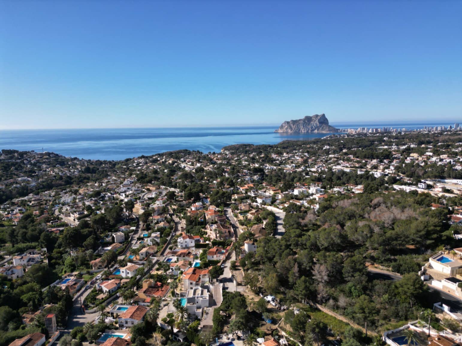 5 sypialnia Willa na sprzedaż w Montemar z basenem garażem - 855 000 € (Ref: 8878993)