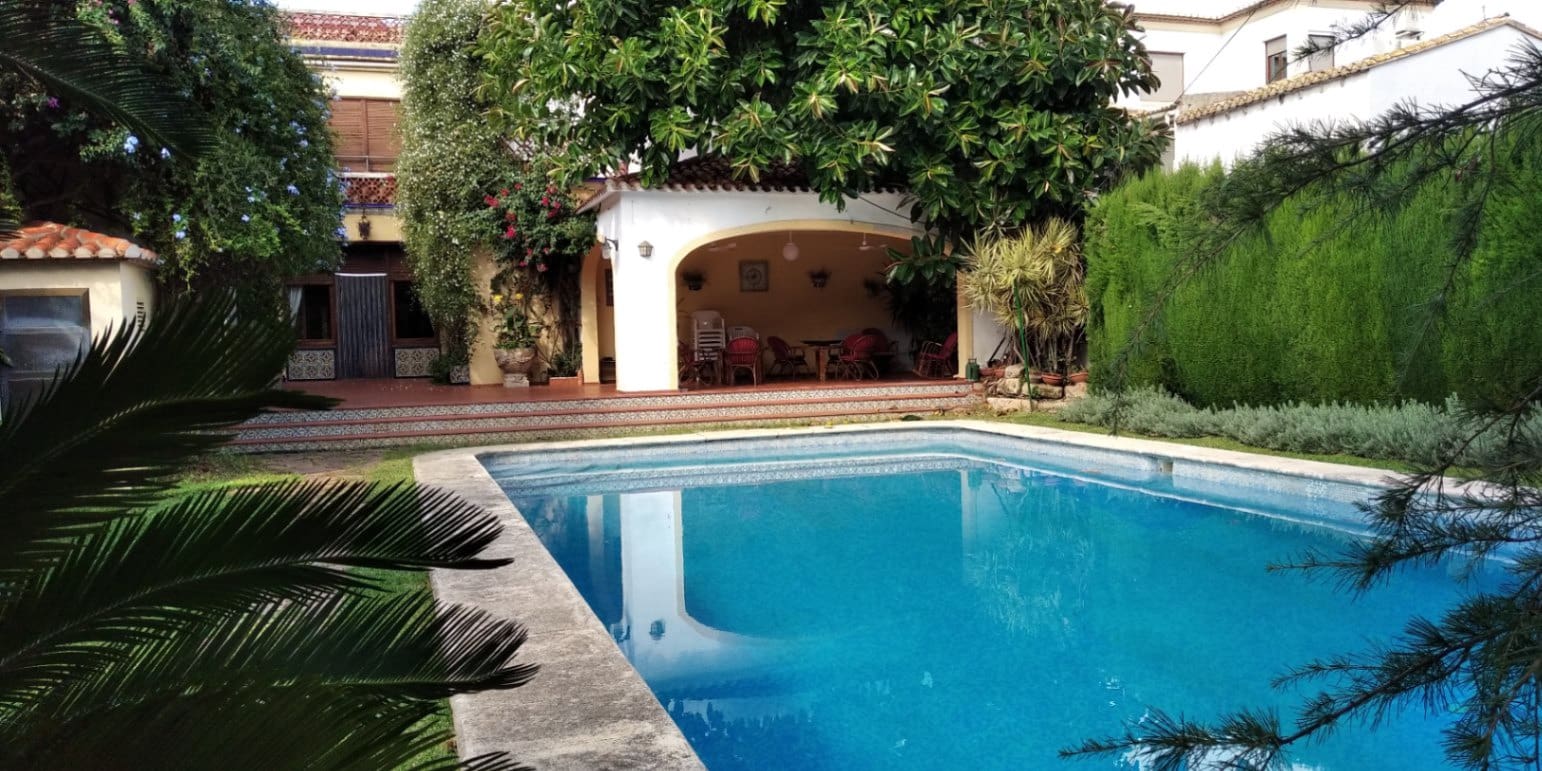 7 soveværelse Byhus til salg i Pedreguer med swimmingpool - € 469.950 (Ref: 8880750)