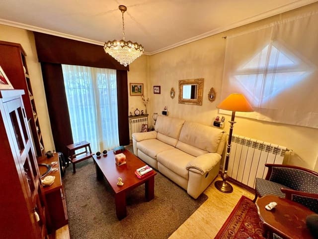 7 bedroom Townhouse for sale in Pedreguer with pool - € 469,950 (Ref: 8880750)