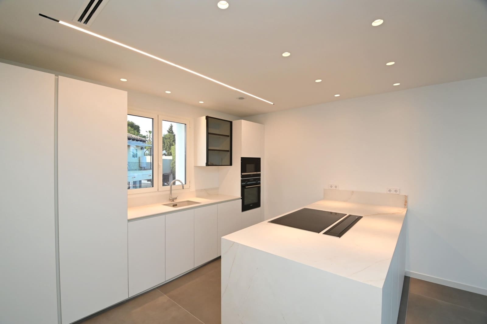 3 slaapkamer Villa te koop in Moraira met zwembad garage - € 2.400.000 (Ref: 8920165)