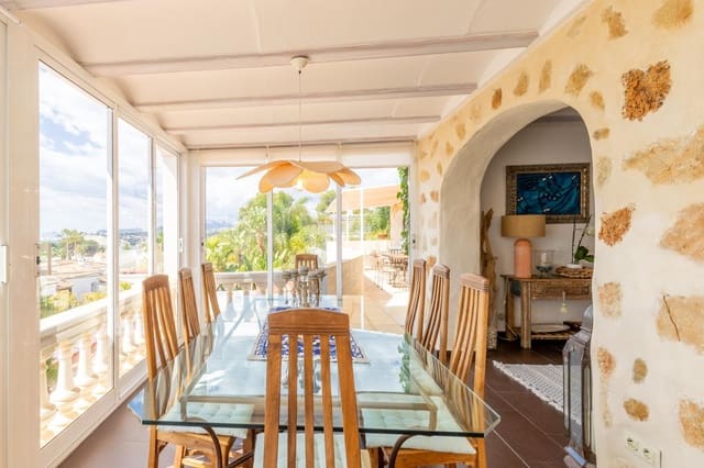 4 soverom Villa til salgs i Moraira, Teulada-Moraira med svømmebasseng garasje - € 1 925 000 (Ref: 8933265)