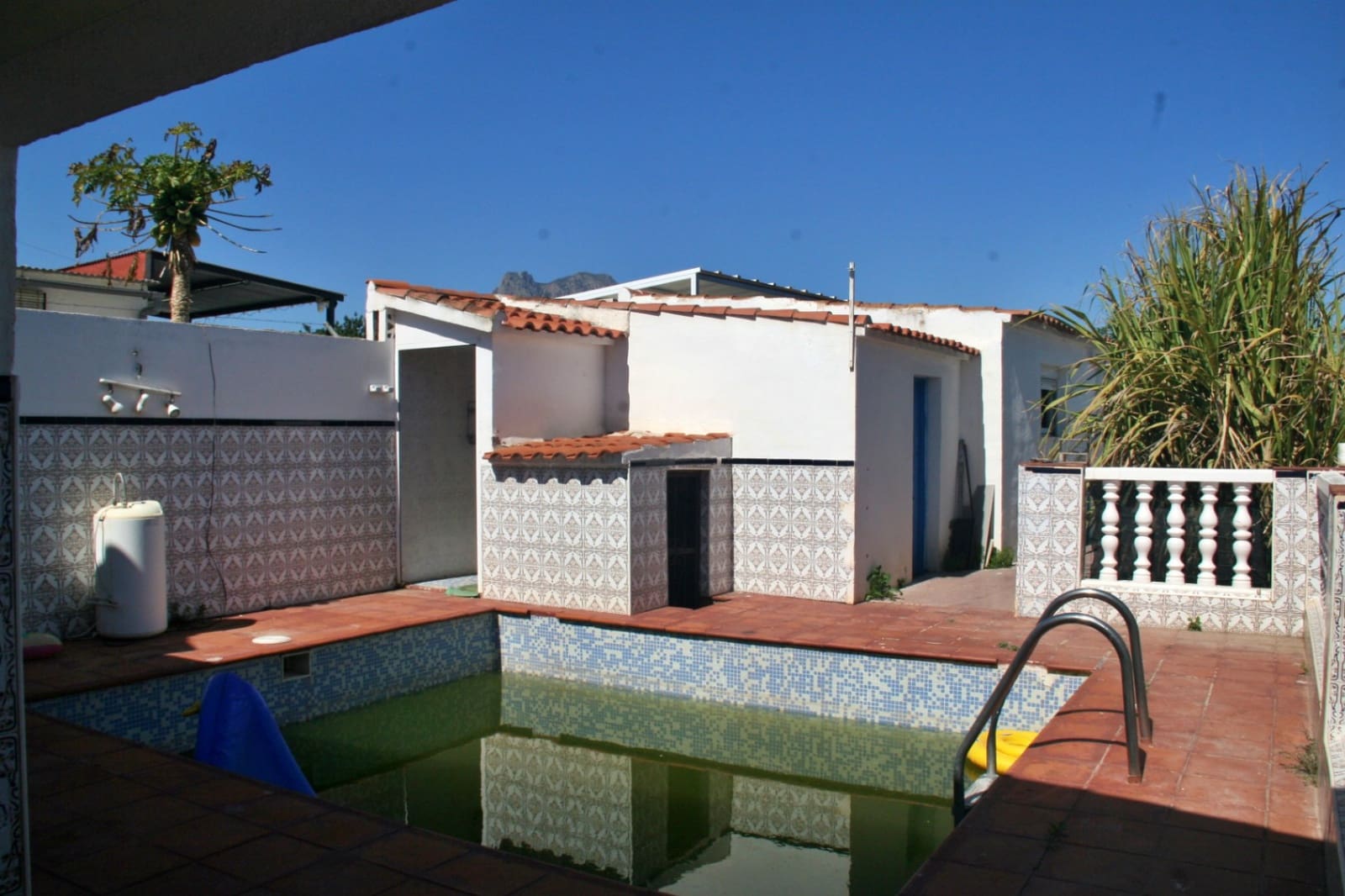 6 soveværelse Villa til salg i La Villajoyosa / Vila Joiosa med swimmingpool garage - € 420.000 (Ref: 8971687)