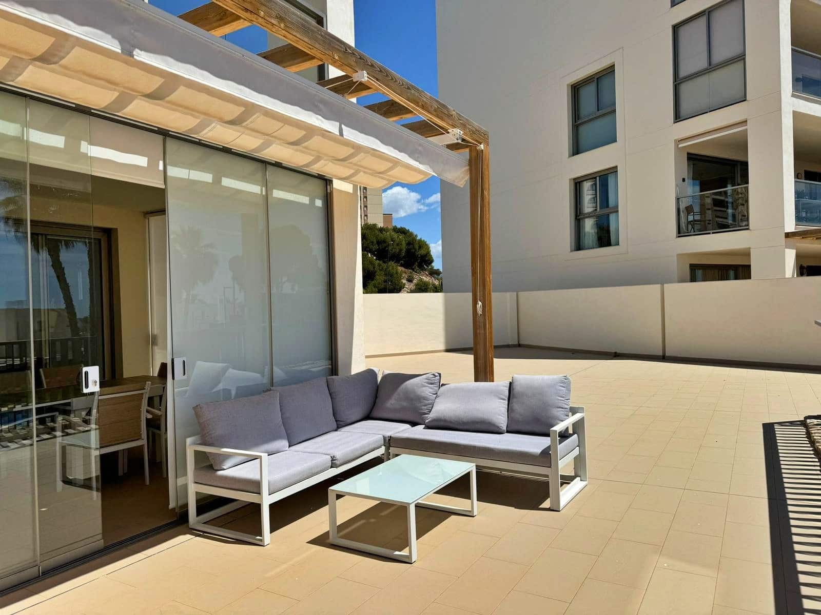 3 bedroom Apartment for sale in La Villajoyosa / Vila Joiosa with pool garage - € 475,000 (Ref: 8971690)