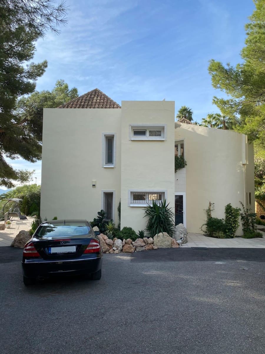 Chalet de 3 habitaciones en Altea en venta con piscina garaje - 525.000 € (Ref: 8971692)