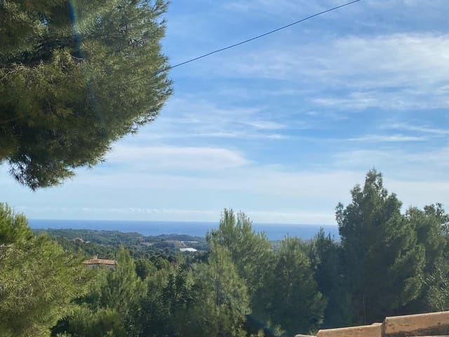 Chalet de 3 habitaciones en Altea en venta con piscina garaje - 525.000 € (Ref: 8971692)