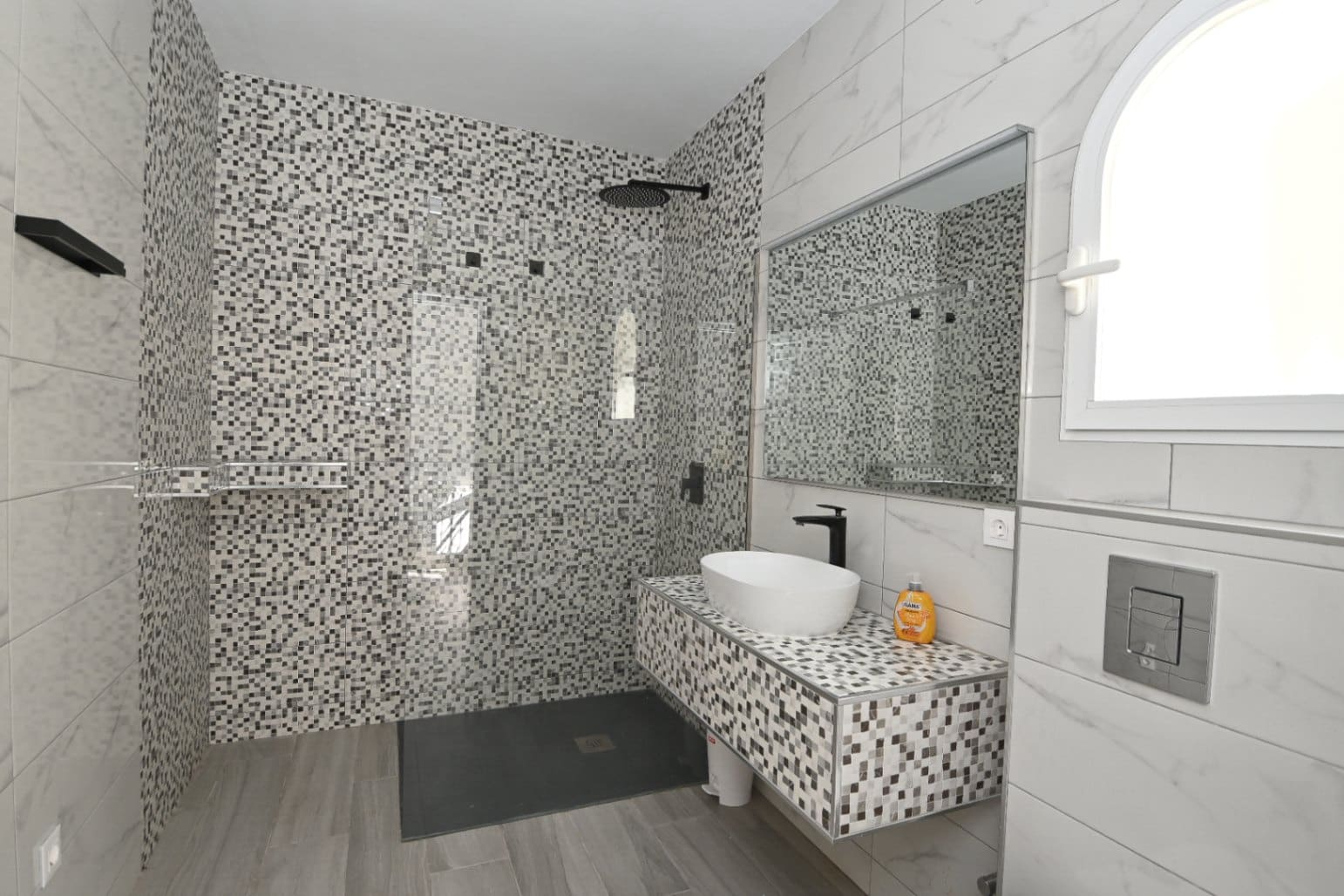 7 makuuhuone Huvila myytävänä paikassa Moraira mukana uima-altaan 
autotalli - 1 250 000 € (Ref: 8973830)