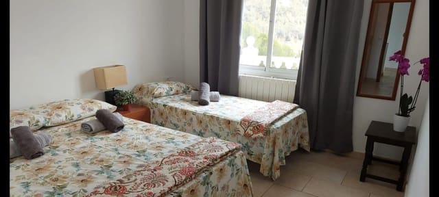 7 Zimmer Villa zu verkaufen in Calpe / Calp mit Pool Garage - 850.000 € (Ref: 8983246)