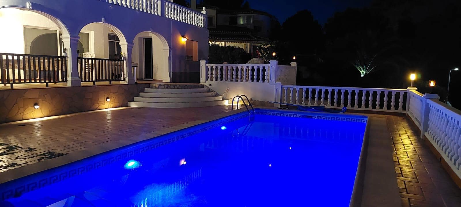 7 bedroom Villa for sale in Calpe / Calp with pool garage - € 850,000 (Ref: 8983246)