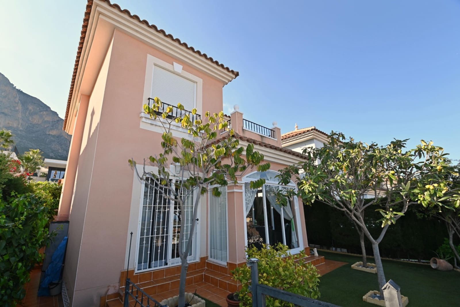 3 Zimmer Villa zu verkaufen in Polop mit Pool Garage - 465.000 € (Ref: 8986342)