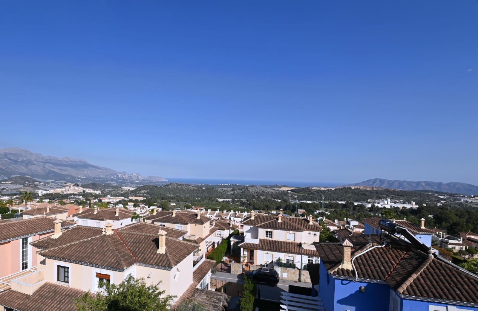 3 Zimmer Villa zu verkaufen in Polop mit Pool Garage - 465.000 € (Ref: 8986342)