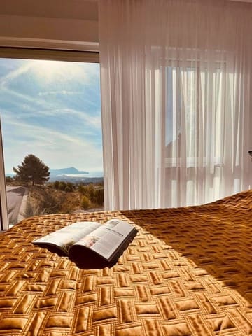 Chalet de 4 habitaciones en Altea en venta con piscina garaje - 1.210.000 € (Ref: 8986346)