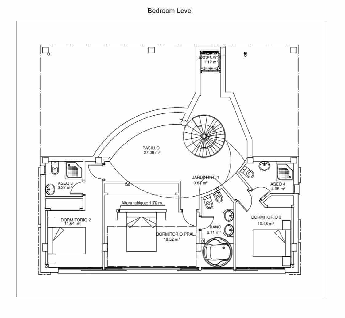 4 bedroom Villa for sale in Altea with pool garage - € 1,210,000 (Ref: 8986346)