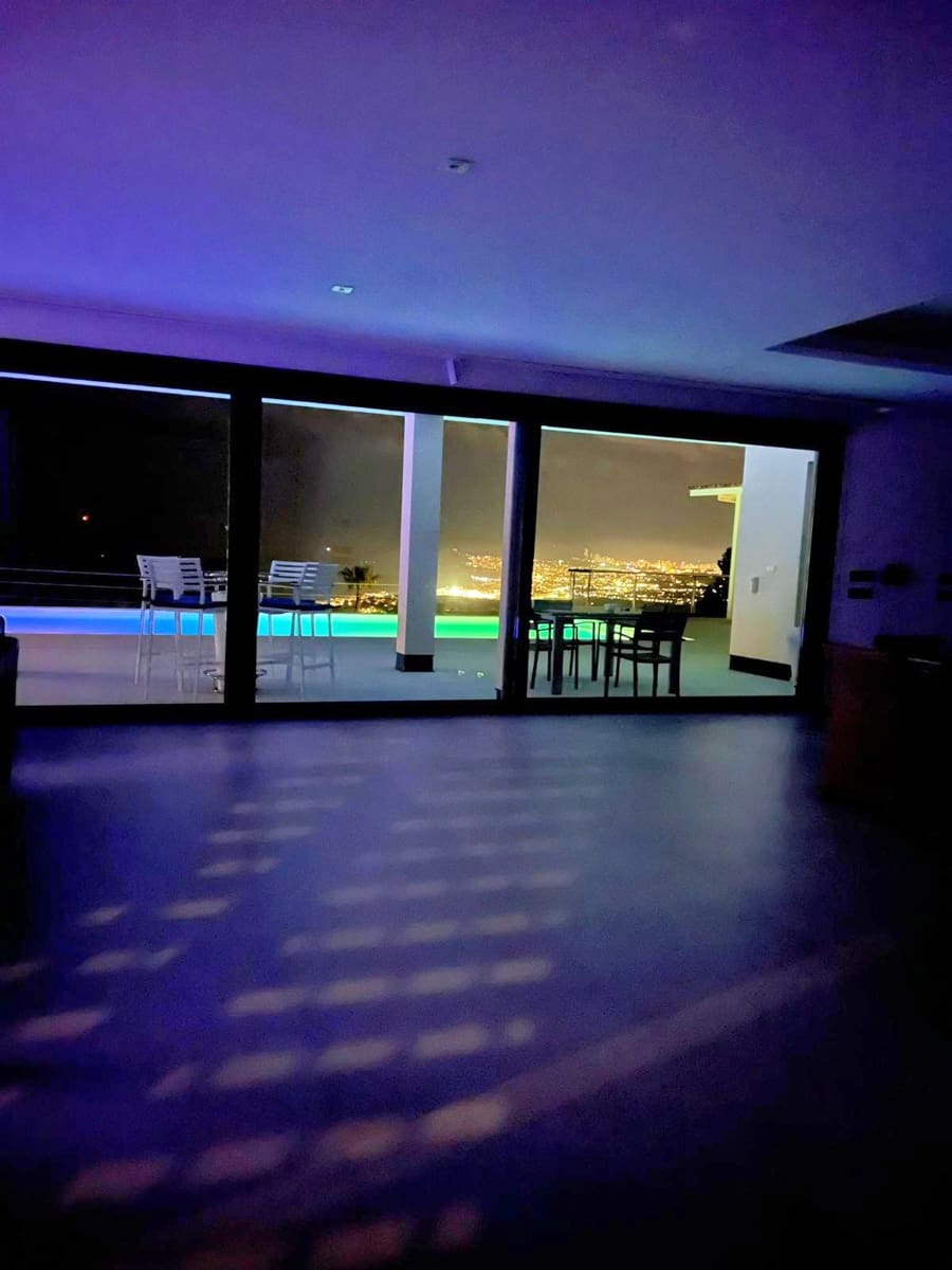 5 bedroom Villa for sale in Altea with pool garage - € 3,500,000 (Ref: 8986348)