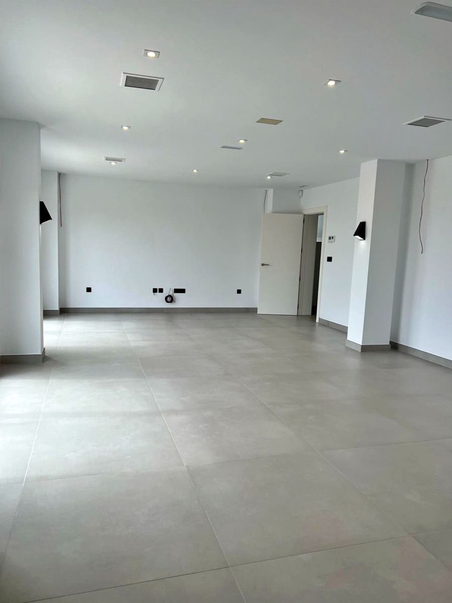 5 bedroom Villa for sale in Altea with pool garage - € 3,500,000 (Ref: 8986348)