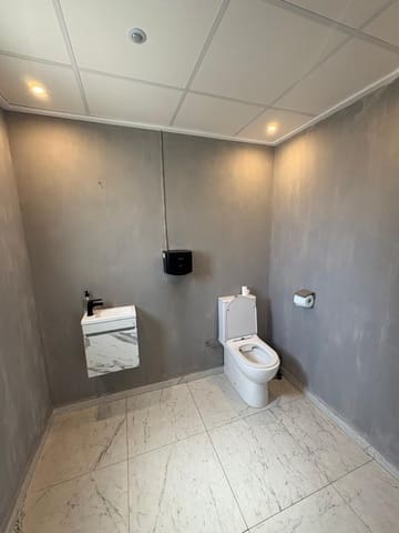 Commercial for sale in Arenal, Javea / Xàbia with pool - € 280,000 (Ref: 8987310)