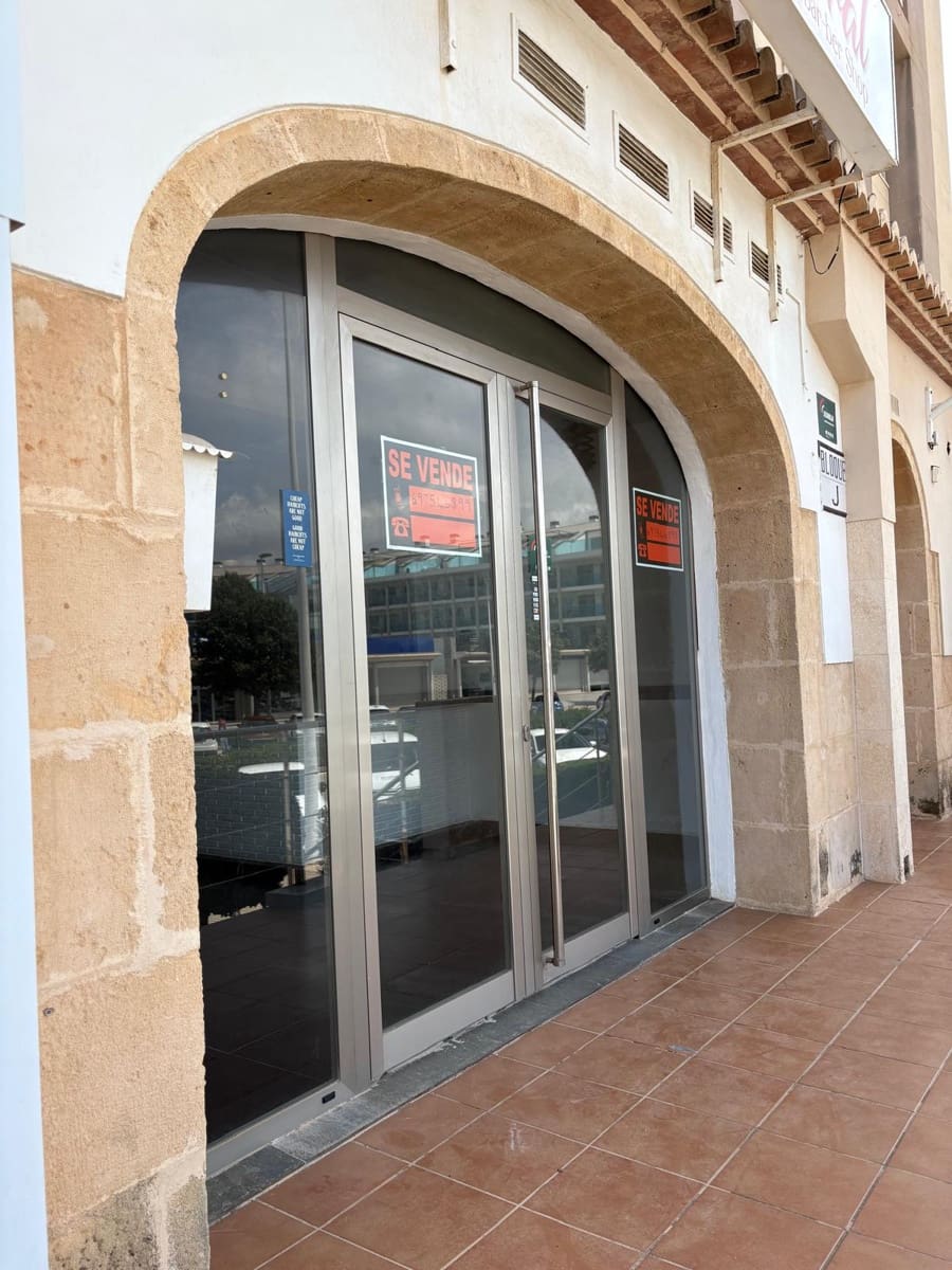 Kommersiell til salgs i Arenal med svømmebasseng - € 280 000 (Ref: 8987310)