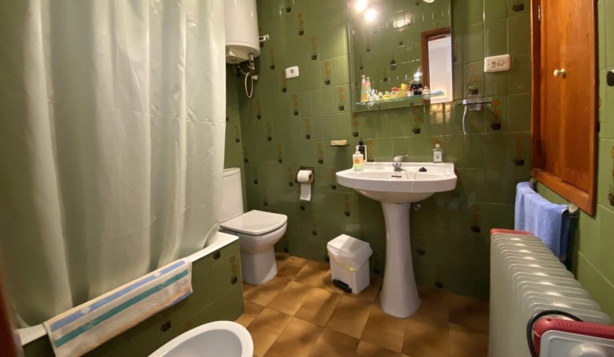 4 soveværelse Byhus til salg i Benidoleig - € 159.000 (Ref: 8989987)