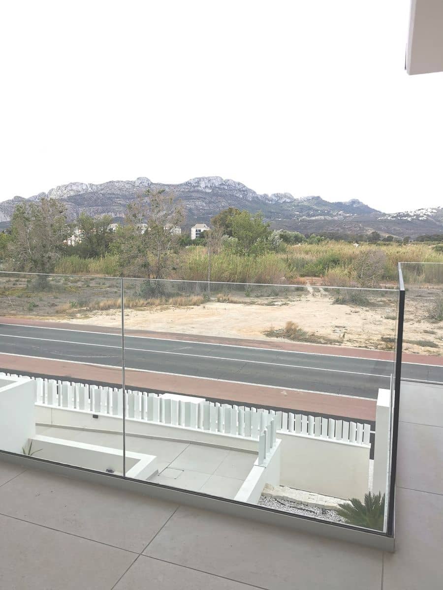 Apartamento de 3 habitaciones en Dénia en venta - 650.000 € (Ref: 9016492)