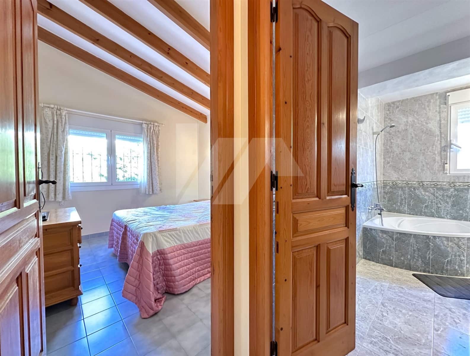 4 slaapkamer Villa te koop in Benissa met zwembad garage - € 675.000 (Ref: 9016503)