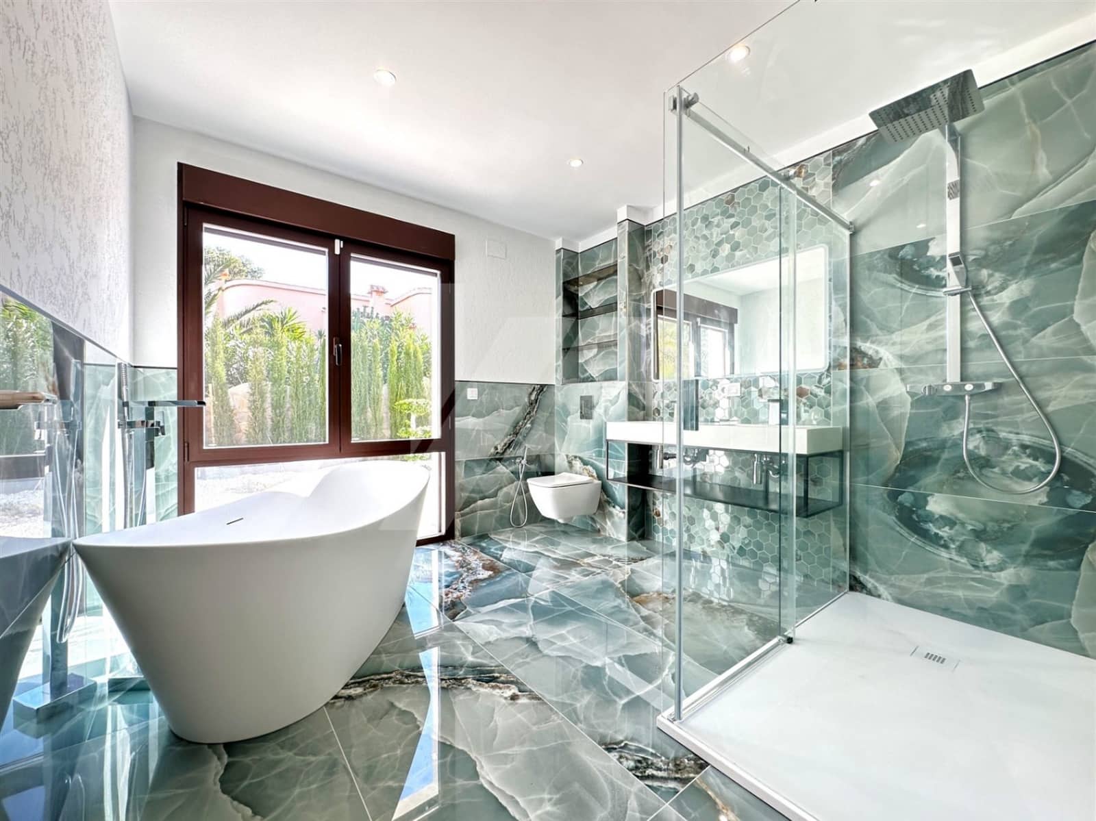 4 bedroom Villa for sale in Denia with pool garage - € 999,000 (Ref: 9016511)