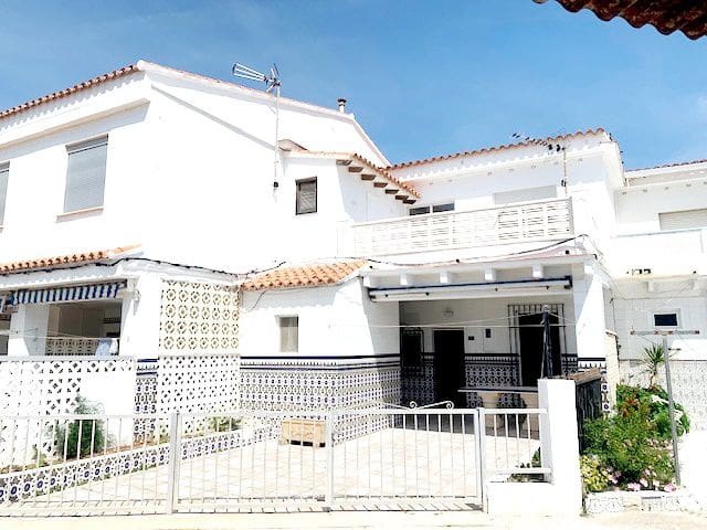 5 quarto Moradia para venda em Dénia - 365 000 € (Ref: 9016521)