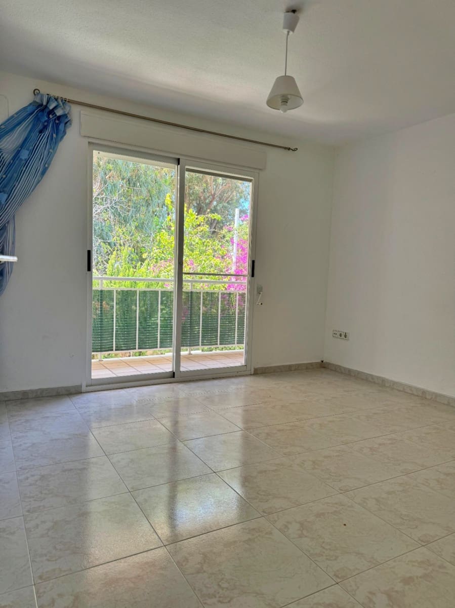 6 soveværelse Semi-Rækkehus til salg i Albir med swimmingpool garage - € 850.000 (Ref: 9029132)