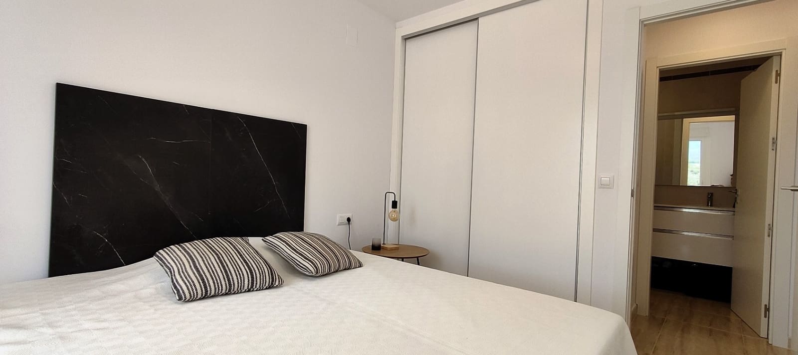 2 sypialnia Dom blizniak na sprzedaż w Calpe / Calp z basenem garażem - 395 000 € (Ref: 9029133)