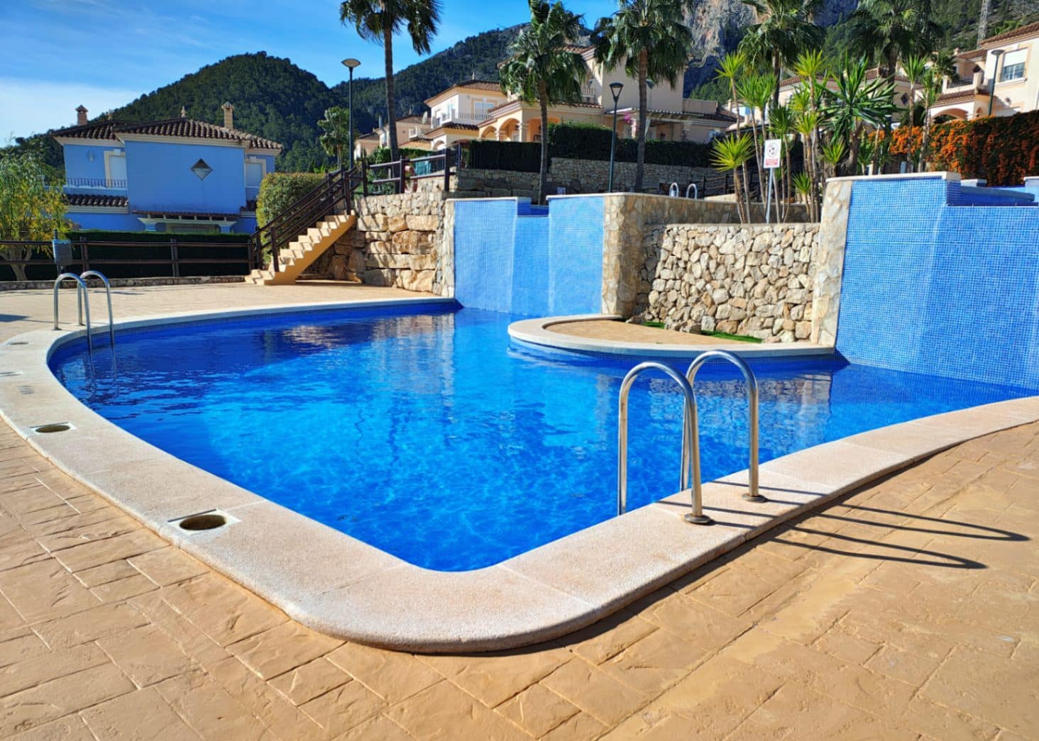 2 camera da letto Villetta Bifamiliare in vendita in Polop con piscina garage - 315.000 € (Rif: 9099819)