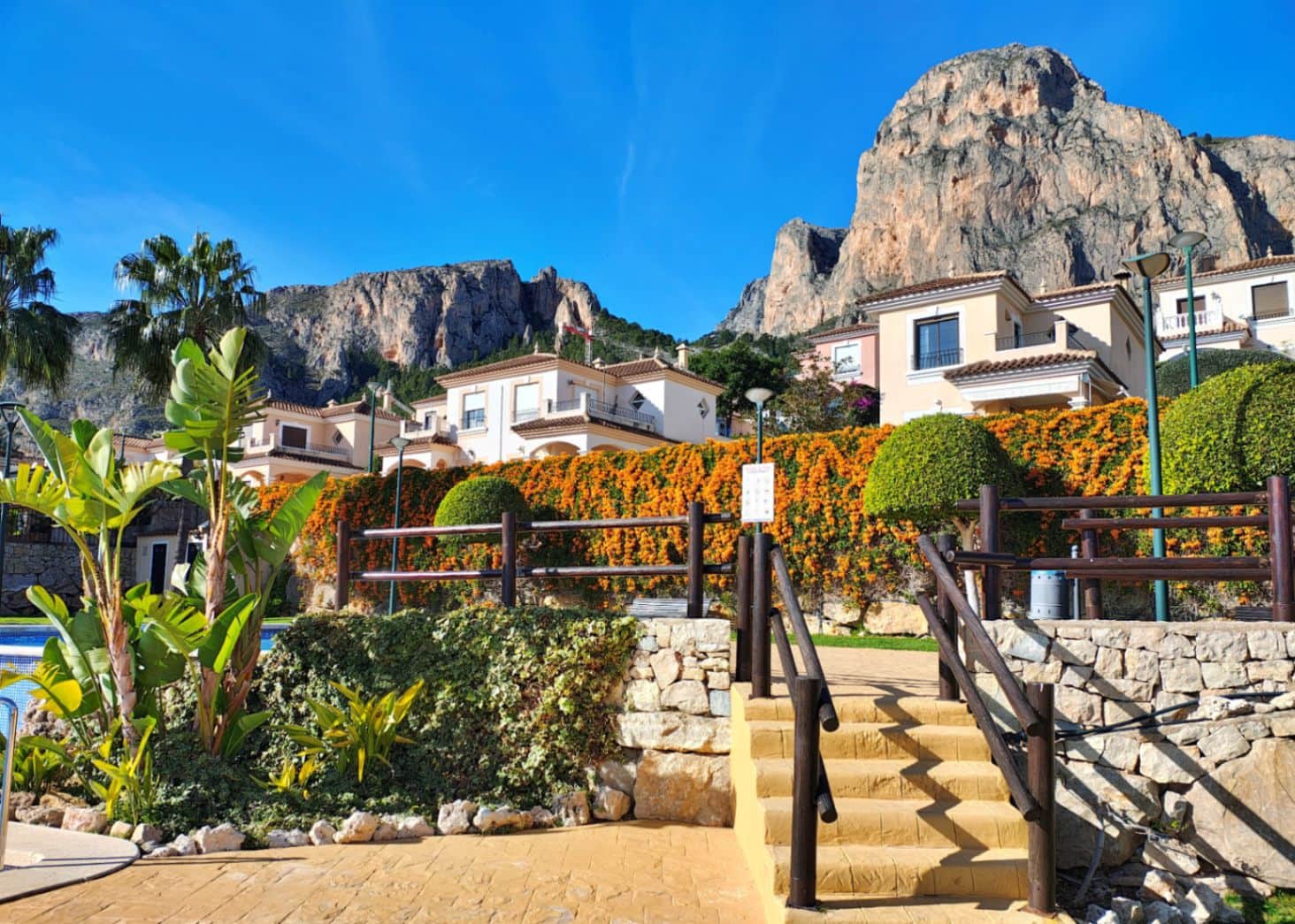 2 camera da letto Villetta Bifamiliare in vendita in Polop con piscina garage - 315.000 € (Rif: 9099819)