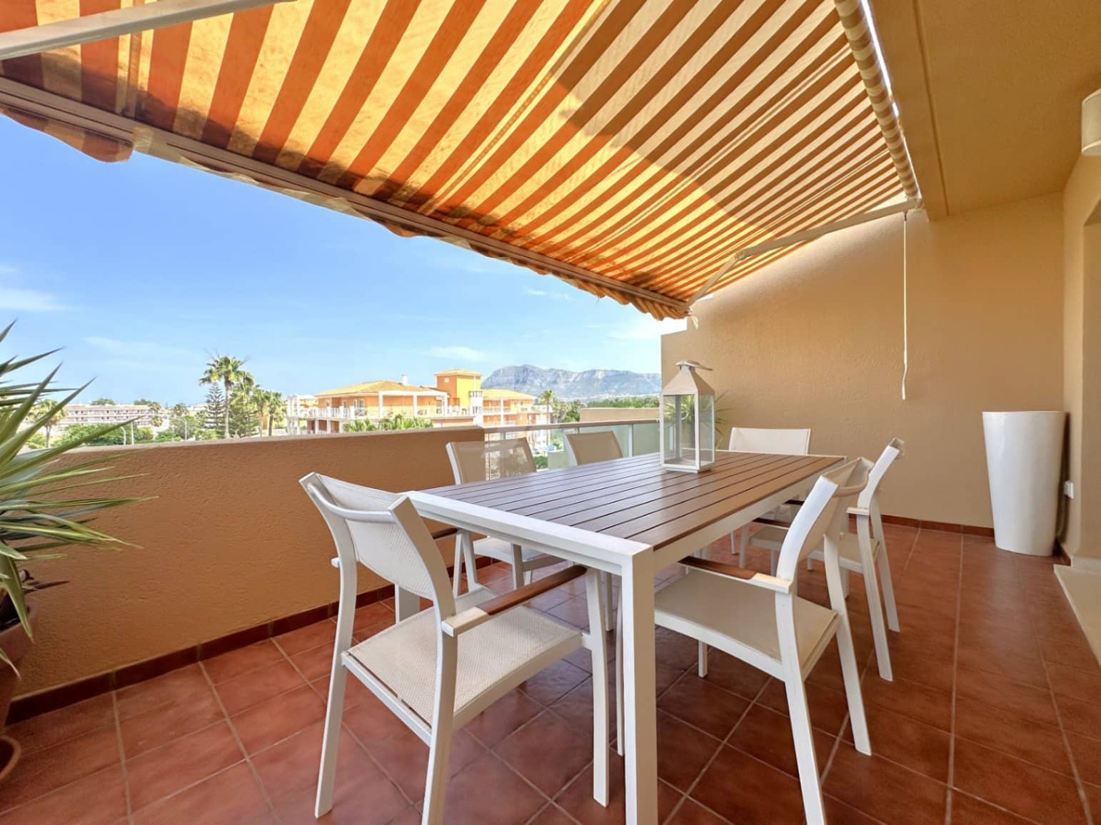 3 sovrum Lägenhet till salu i Denia med pool garage - 384 000 € (Ref: 9103653)