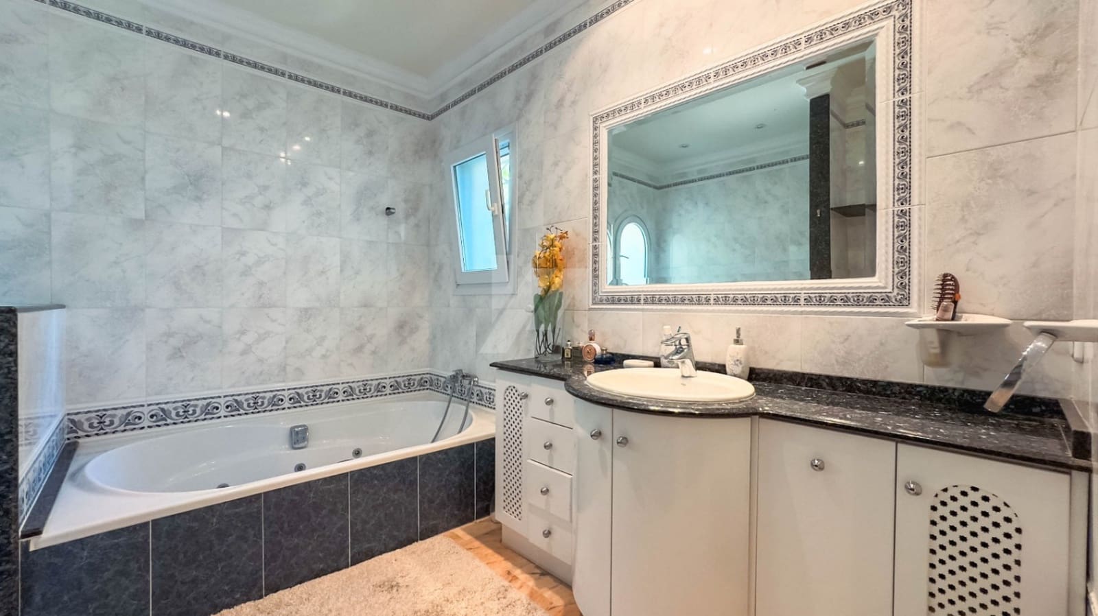 6 soverom Villa til salgs i Moraira med svømmebasseng garasje - € 2 100 000 (Ref: 9103656)