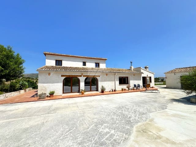 3 slaapkamer Villa te koop in Teulada Pueblo, Teulada-Moraira met garage - € 625.000 (Ref: 9103664)