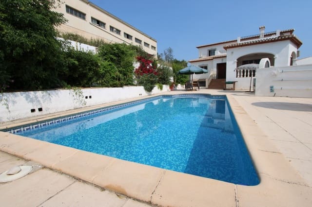 Chalet de 3 habitaciones en Orba en venta con piscina garaje - 400.000 € (Ref: 9103665)