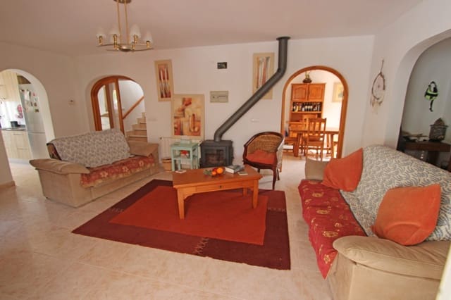 3 chambre Villa/Maison à vendre à Orba avec piscine garage - 400 000 € (Ref: 9103665)