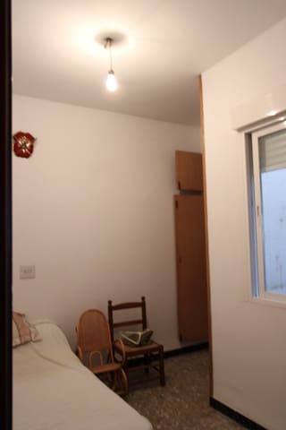 3 Zimmer Haus zu verkaufen in Orba mit Garage - 171.000 € (Ref: 9103686)