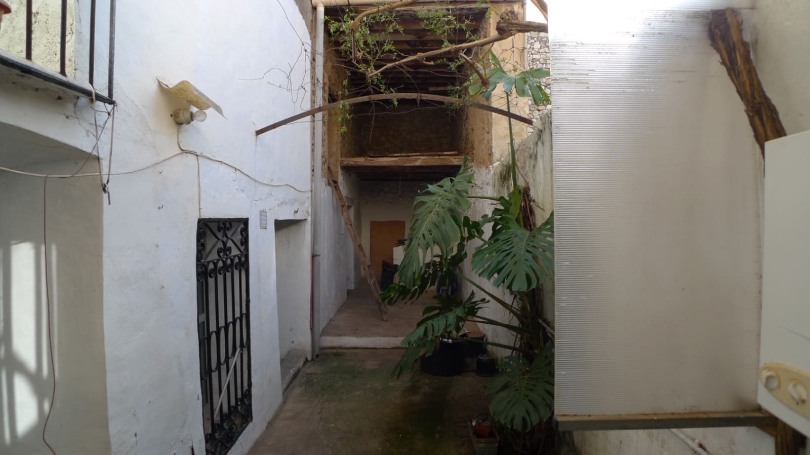 5 soveværelse Byhus til salg i Jalon / Xalo - € 250.000 (Ref: 9103687)