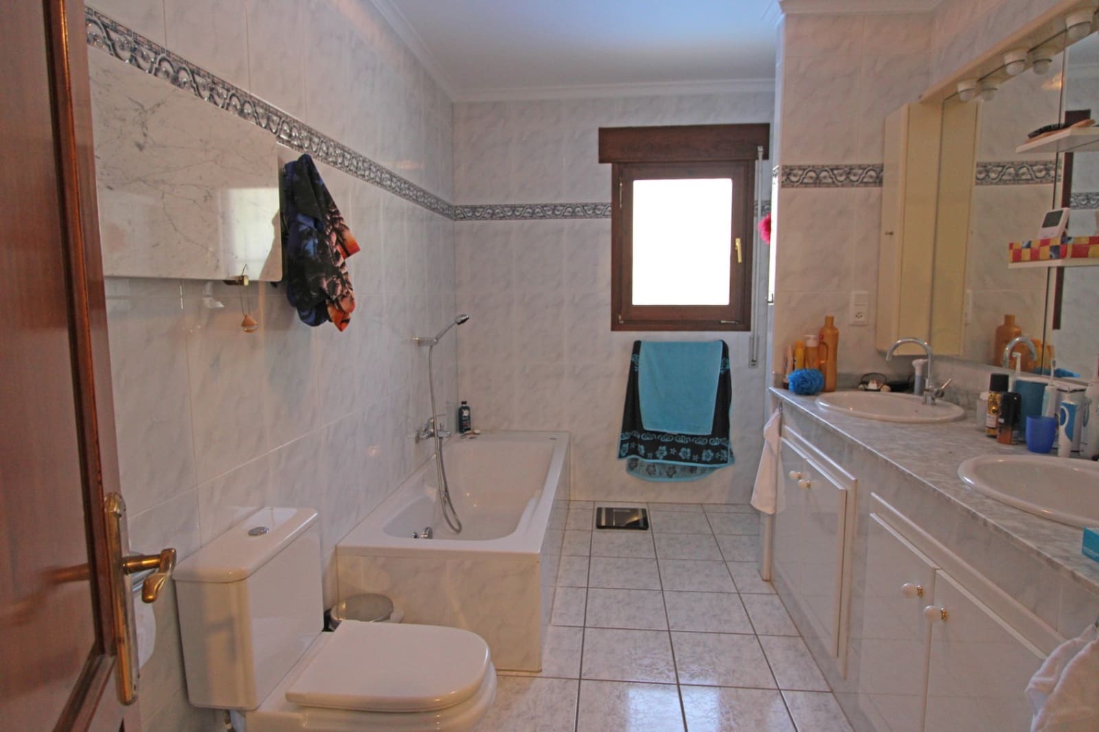 3 soverom Villa til salgs i Orba med svømmebasseng garasje - € 560 000 (Ref: 9148469)