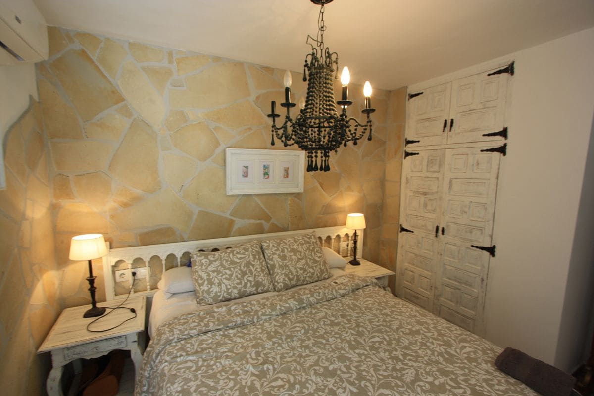 3 sypialnia Willa na sprzedaż w Denia z basenem garażem - 628 000 € (Ref: 9148471)