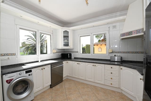 4 makuuhuone Huvila myytävänä paikassa Portichol - Balcón al Mar, Javea / Xàbia mukana uima-altaan 
autotalli - 775 000 € (Ref: 9161884)