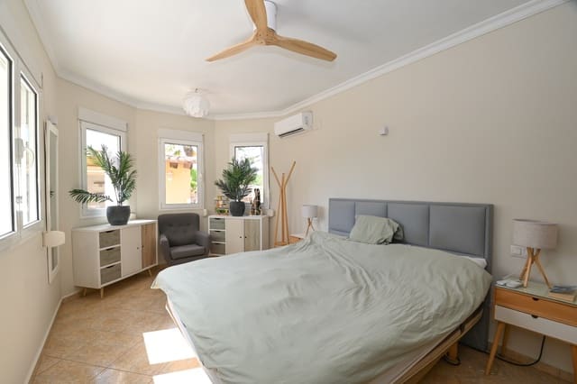 4 makuuhuone Huvila myytävänä paikassa Portichol - Balcón al Mar, Javea / Xàbia mukana uima-altaan 
autotalli - 775 000 € (Ref: 9161884)