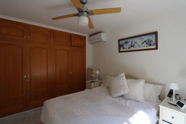 3 chambre Villa/Maison à vendre à Orba avec piscine garage - 525 000 € (Ref: 9187779)